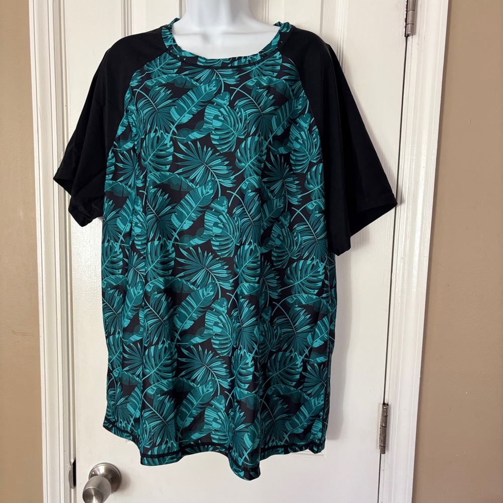 Inno Tropical Leaf Print Women's Top